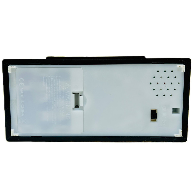 گوی موزیکال مدل پمپی طرح فانوس آدم برفی و کریسمس کد P4180
